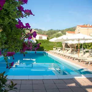 Aparthotel Holidays